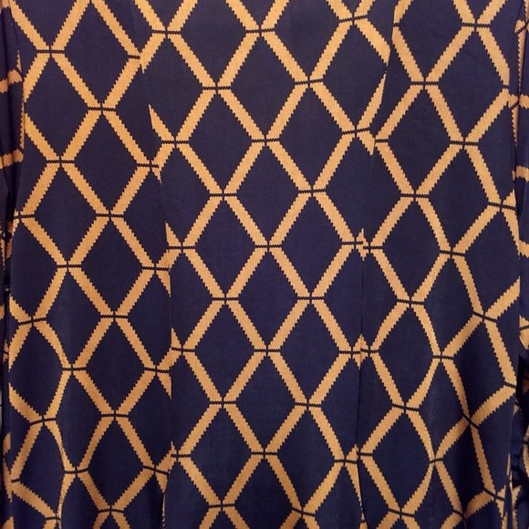 Blue Tan Diamond Print Hi-Lo Tunic Sz Large not 2X - Picture 6 of 7